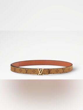 LOUIS VUITTON
Reversible Belt